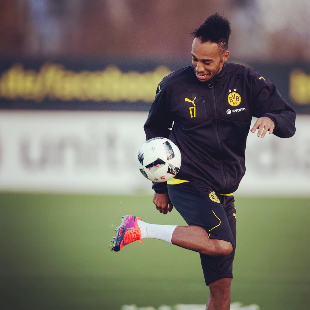 Aubameyang To Ditch Nike Hypervenom Phantom Boots Footy Headlines